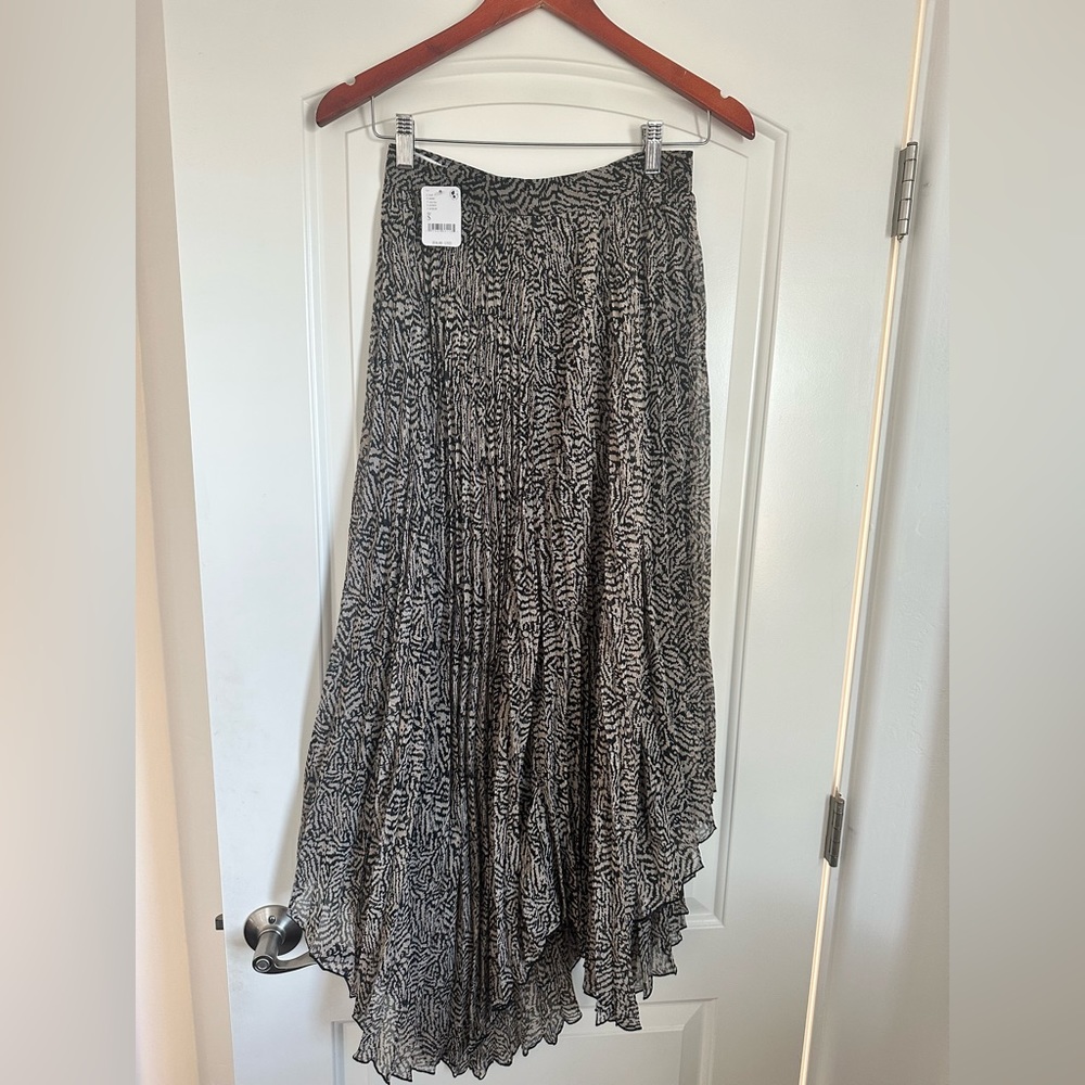 Free people ASTR skirt. NEW with tag